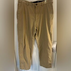 Classic Men's Khaki Chinos
